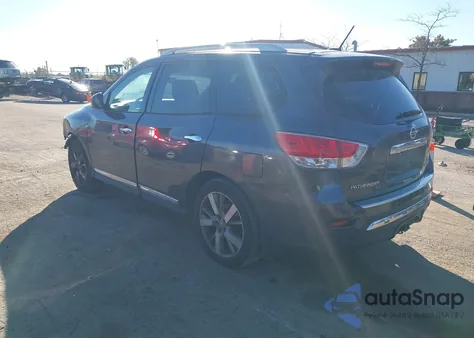2013 Nissan Pathfinder Platinum z USA, uszkodzony, nr VIN 5N1AR2MM9DC642767